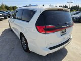 Used 2021 Chrysler Pacifica Touring-L image 5