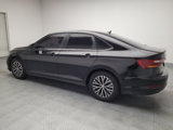 Used 2019 Volkswagen Jetta SE image 3