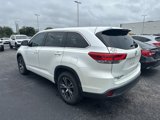 Used 2018 Toyota Highlander LE image 4