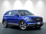 Used 2023 Hyundai Venue Limited image 2