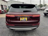 Used 2021 Lincoln Corsair AWD w/ Premium Package image 6