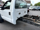 Used 2006 Ford F550 2WD Regular Cab Super Duty image 3