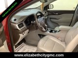 Used 2023 GMC Acadia SLT image 2
