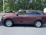 Used 2020 Kia Sorento LX image 2