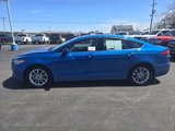 Used 2020 Ford Fusion SE image 2