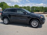 Used 2021 Jeep Grand Cherokee Laredo image 2