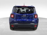 Used 2019 Jeep Renegade Latitude w/ Cold Weather Group image 4