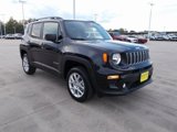 New 2023 Jeep Renegade Latitude w/ Premium Group image 2