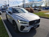 Used 2022 Volvo XC60 B6 R-Design w/ Advanced Package image 4