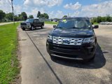 Used 2018 Ford Explorer XLT image 3