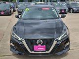 Used 2021 Nissan Altima 2.5 SV image 2