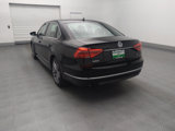 Used 2016 Volkswagen Passat 1.8T R-Line w/ R-Line Lighting Package image 5
