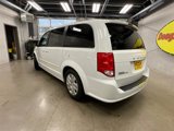 Used 2016 Dodge Grand Caravan SE w/ Quick Order Package 29E SE image 3