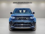 New 2025 Land Rover Discovery Dynamic SE image 2
