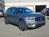 Used 2019 Volvo XC40 T5 R-Design image 2