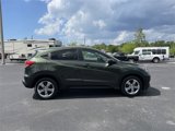 Used 2017 Honda HR-V EX-L image 3