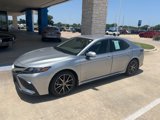 Used 2021 Toyota Camry SE image 3