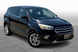 Used 2017 Ford Escape SE image 2