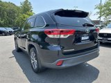 Used 2017 Toyota Highlander XLE image 6