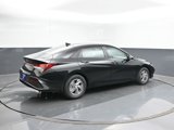 New 2025 Hyundai Elantra SE image 5