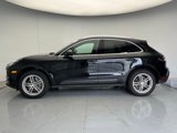 Certified 2022 Porsche Macan image 2
