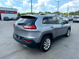 Used 2017 Jeep Cherokee Limited image 3