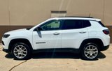 Used 2022 Jeep Compass Latitude image 2