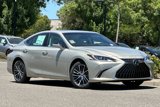 New 2025 Lexus ES 300h w/ Premium Package image 2