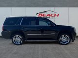 Used 2017 GMC Yukon SLT w/ Premium Edition image 3