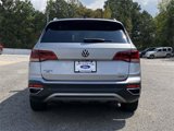 Used 2022 Volkswagen Taos SEL image 4