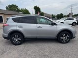Used 2018 Toyota RAV4 LE image 2