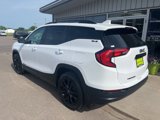 Used 2021 GMC Terrain SLE w/ Driver Convenience Package image 4