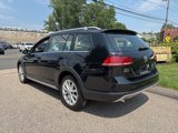 Certified 2019 Volkswagen Golf Alltrack S image 4