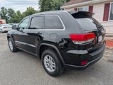Used 2018 Jeep Grand Cherokee Laredo image 2