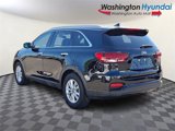 Used 2019 Kia Sorento LX w/ LX Convenience Package image 4