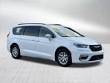 Certified 2022 Chrysler Pacifica Touring-L image 2