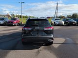 Certified 2022 Toyota Corolla Cross LE image 4