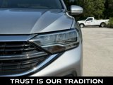 Used 2022 Volkswagen Jetta SE image 4