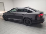 Used 2017 Volkswagen Jetta SEL image 3
