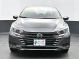 Used 2023 Nissan Versa SV image 3