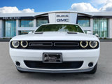 Used 2019 Dodge Challenger SXT image 2
