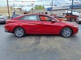 Used 2024 Hyundai Elantra Blue image 4