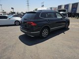 Used 2018 Volkswagen Tiguan SE image 2