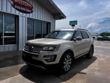 Used 2017 Ford Explorer Platinum image 2