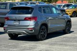 Used 2023 Volkswagen Taos SE image 4