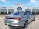 Used 2023 Hyundai Elantra SEL w/ Convenience Package image 4