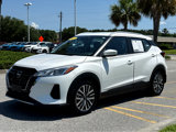 Certified 2023 Nissan Kicks SV image 3