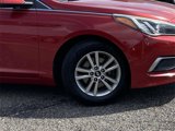 Used 2017 Hyundai Sonata SE image 3