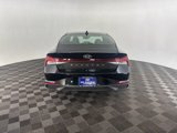 Used 2023 Hyundai Elantra SEL w/ Cargo Package image 4