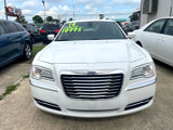 Used 2014 Chrysler 300 image 2
